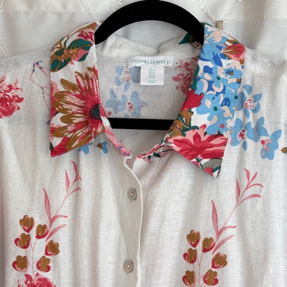 Lightweight linen blend Ivory Floral Button-Up Blouse - Bright Multi - Picture 3 of 9